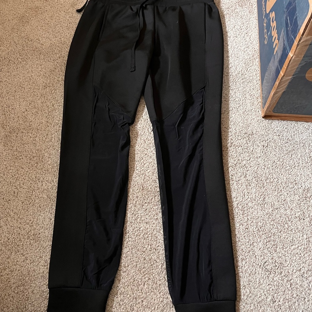 Fabeltics Mesh Leg Cuffed Joggers
